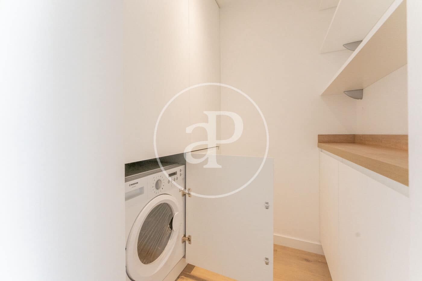 1 sovrum Lägenhet till salu i Madrid stad - 470 000 € (Ref: 9387923)