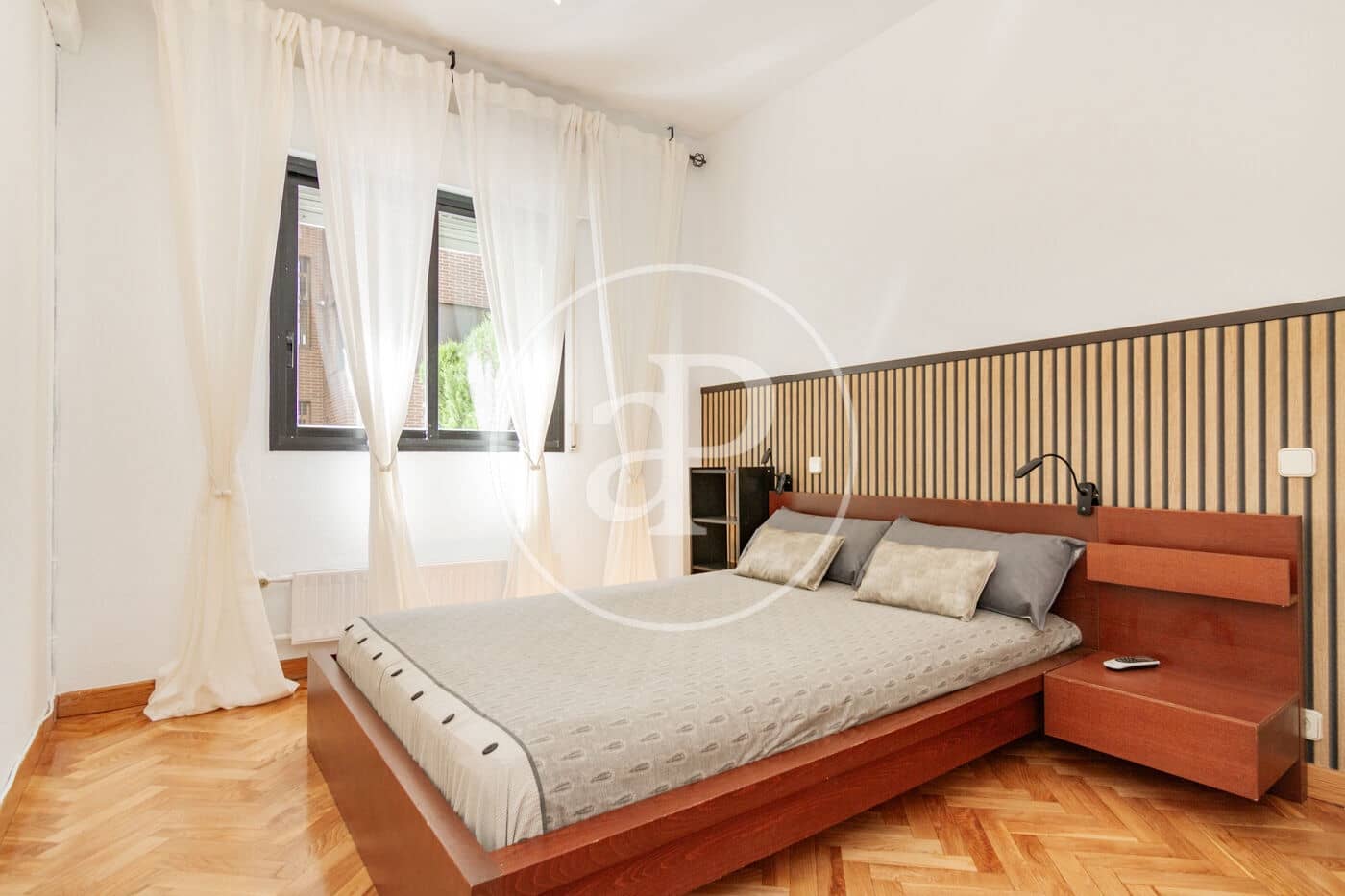 Apartamento de 1 habitación en Madrid ciudad en alquiler con piscina garaje - 1.800 € (Ref: 9387926)