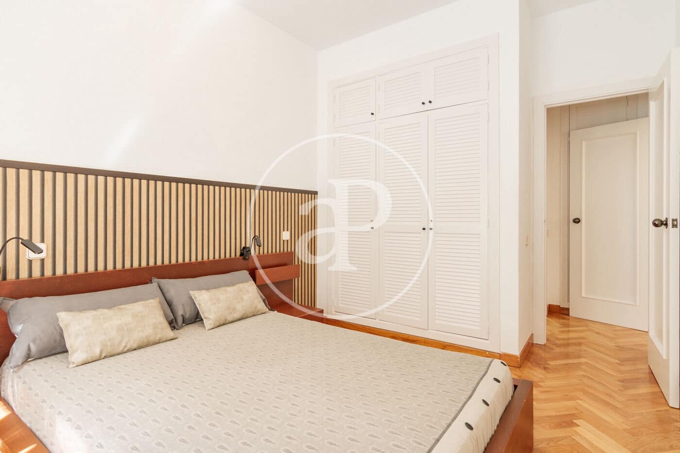 Apartamento de 1 habitación en Madrid ciudad en alquiler con piscina garaje - 1.800 € (Ref: 9387926)