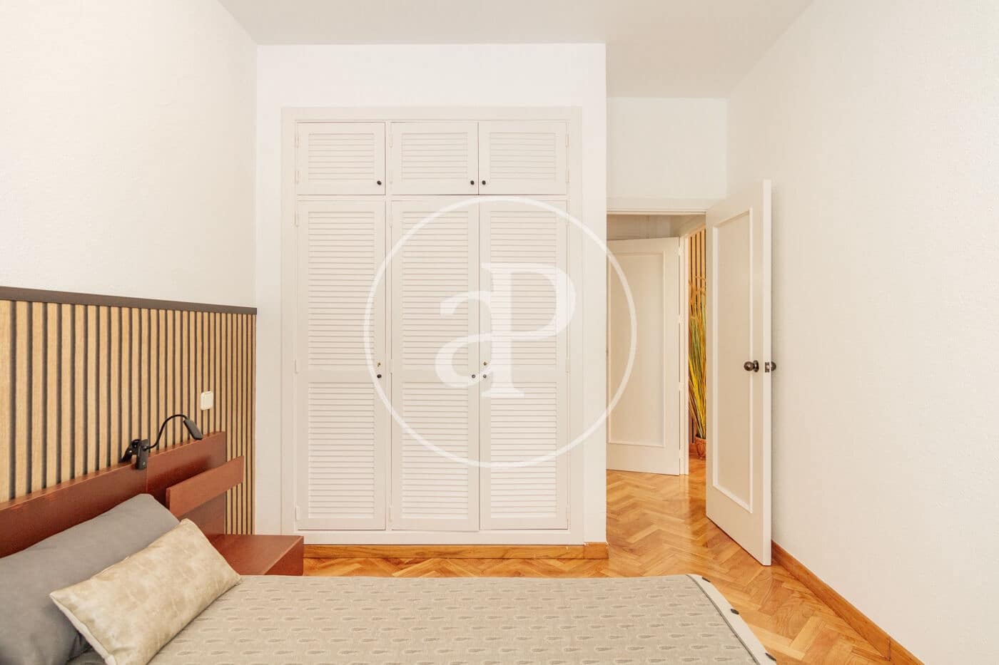 Apartamento de 1 habitación en Madrid ciudad en alquiler con piscina garaje - 1.800 € (Ref: 9387926)
