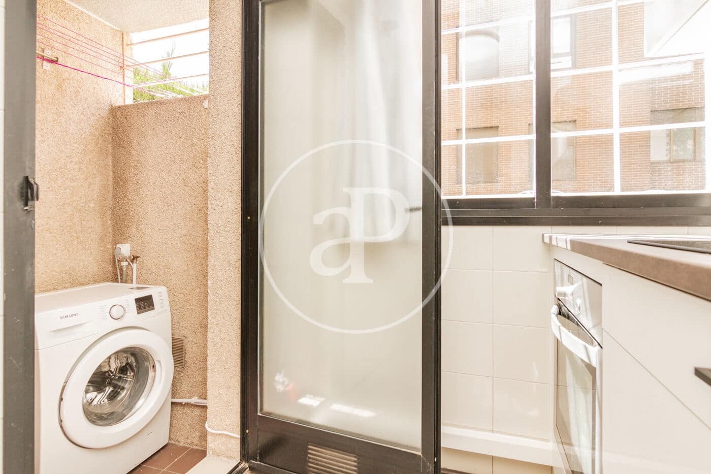 Apartamento de 1 habitación en Madrid ciudad en alquiler con piscina garaje - 1.800 € (Ref: 9387926)
