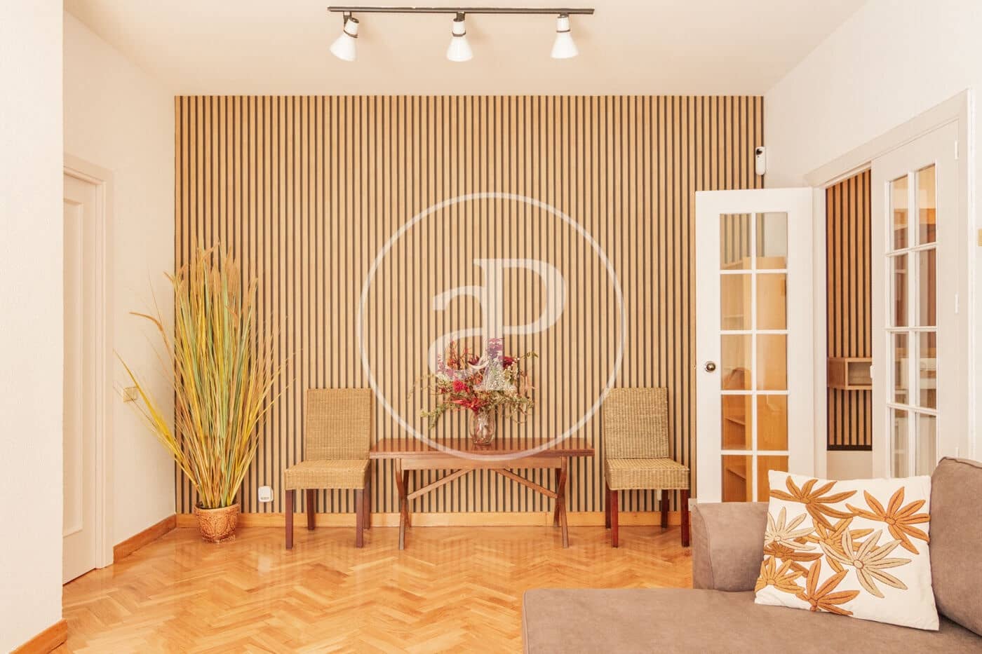 Apartamento de 1 habitación en Madrid ciudad en alquiler con piscina garaje - 1.800 € (Ref: 9387926)