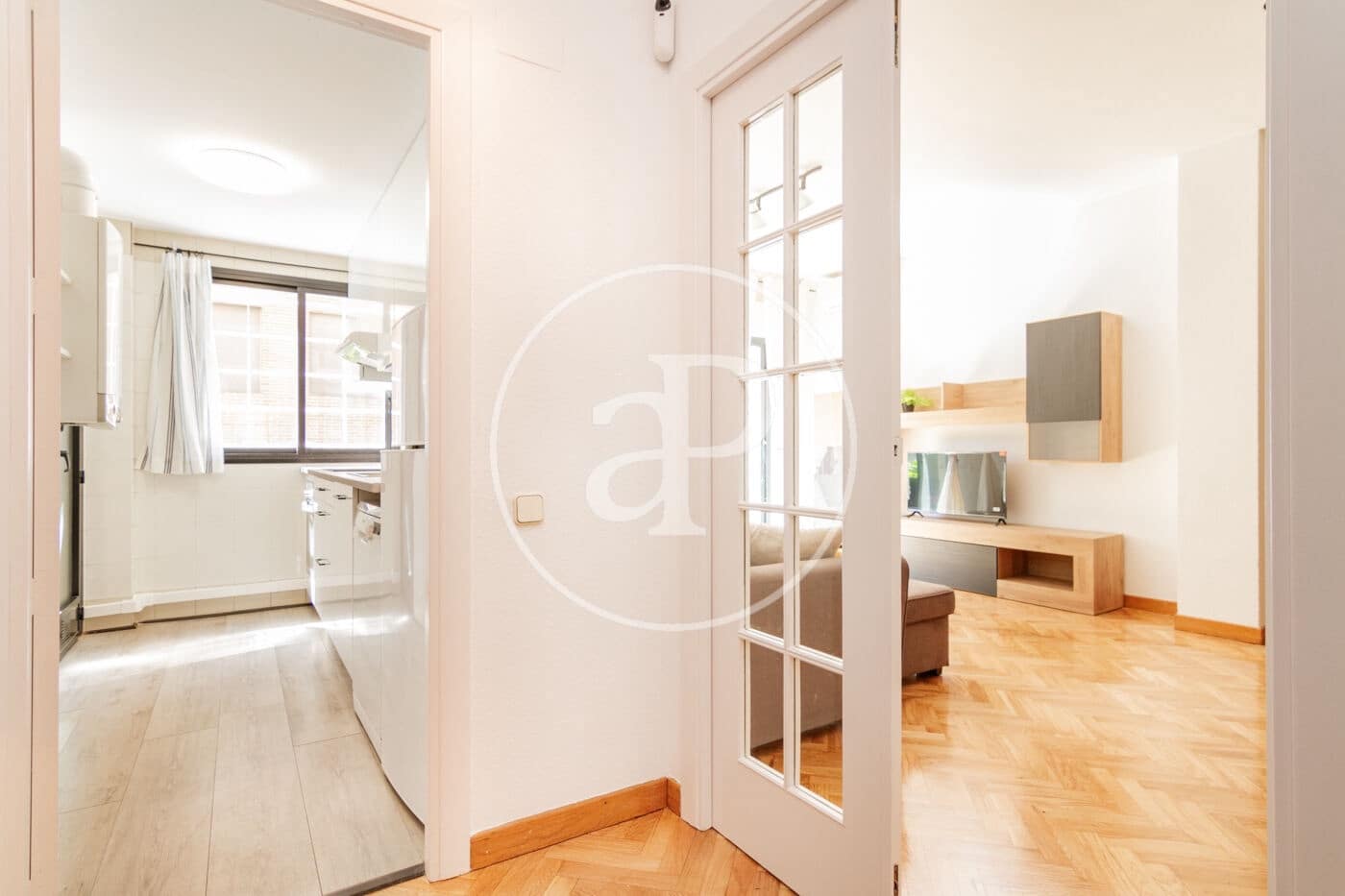 Apartamento de 1 habitación en Madrid ciudad en alquiler con piscina garaje - 1.800 € (Ref: 9387926)
