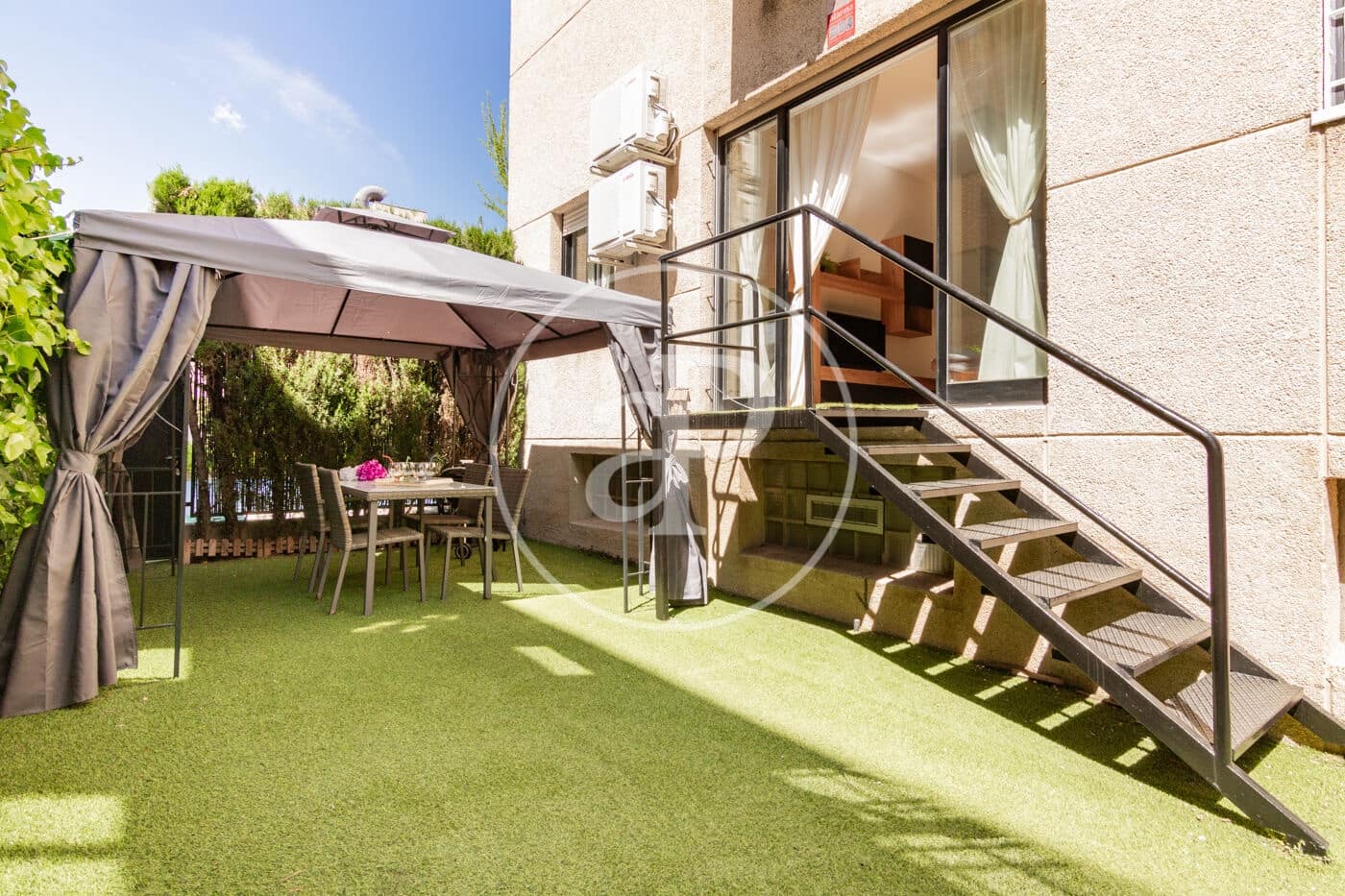 Apartamento de 1 habitación en Madrid ciudad en alquiler con piscina garaje - 1.800 € (Ref: 9387926)
