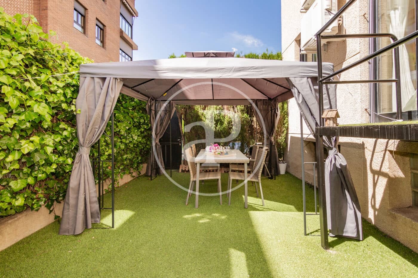 Apartamento de 1 habitación en Madrid ciudad en alquiler con piscina garaje - 1.800 € (Ref: 9387926)