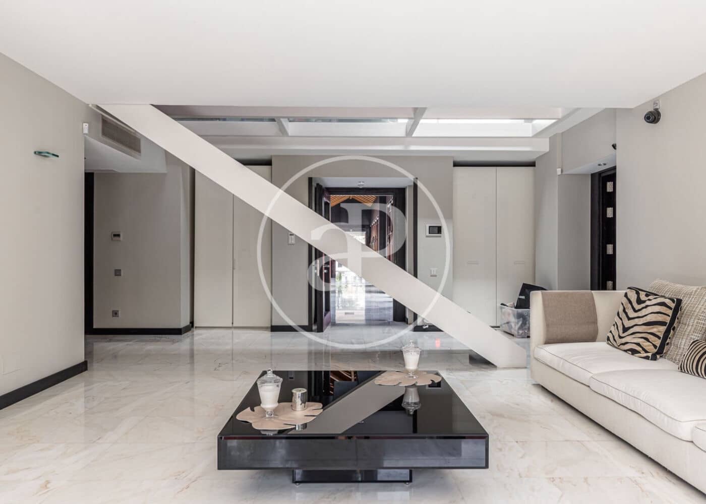 6 bedroom Villa for sale in La Moraleja with pool - € 7,800,000 (Ref: 9387927)