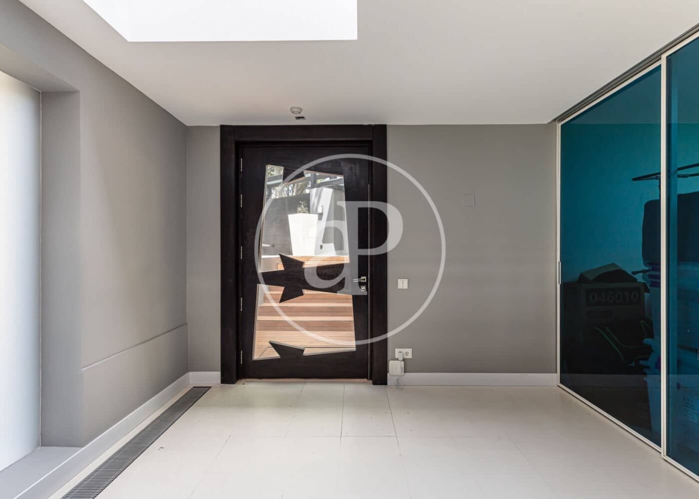 6 bedroom Villa for sale in La Moraleja with pool - € 7,800,000 (Ref: 9387927)