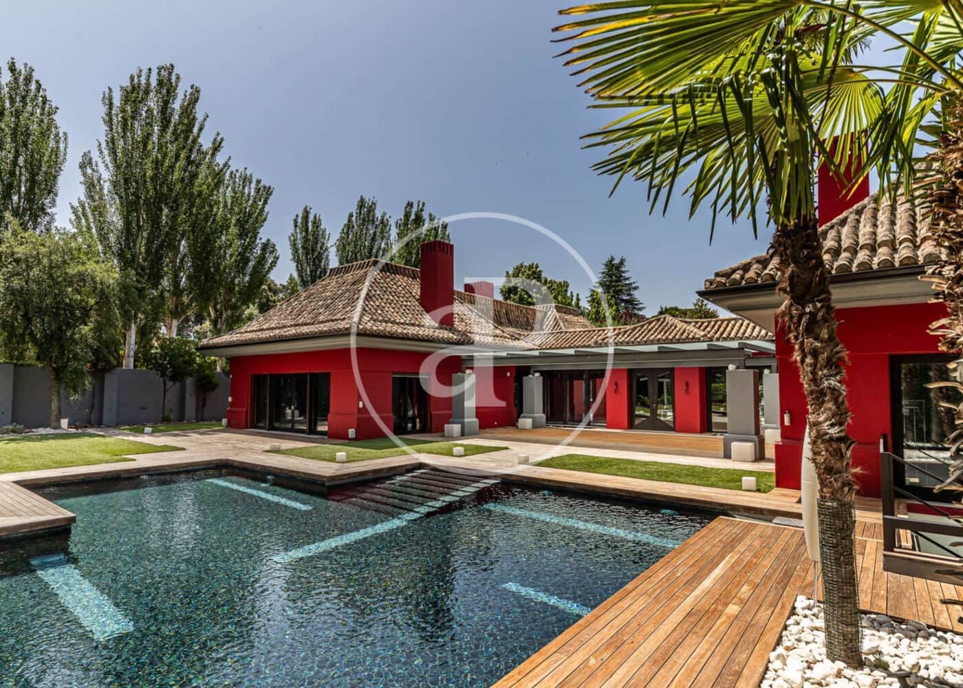 6 bedroom Villa for sale in La Moraleja with pool - € 7,800,000 (Ref: 9387927)