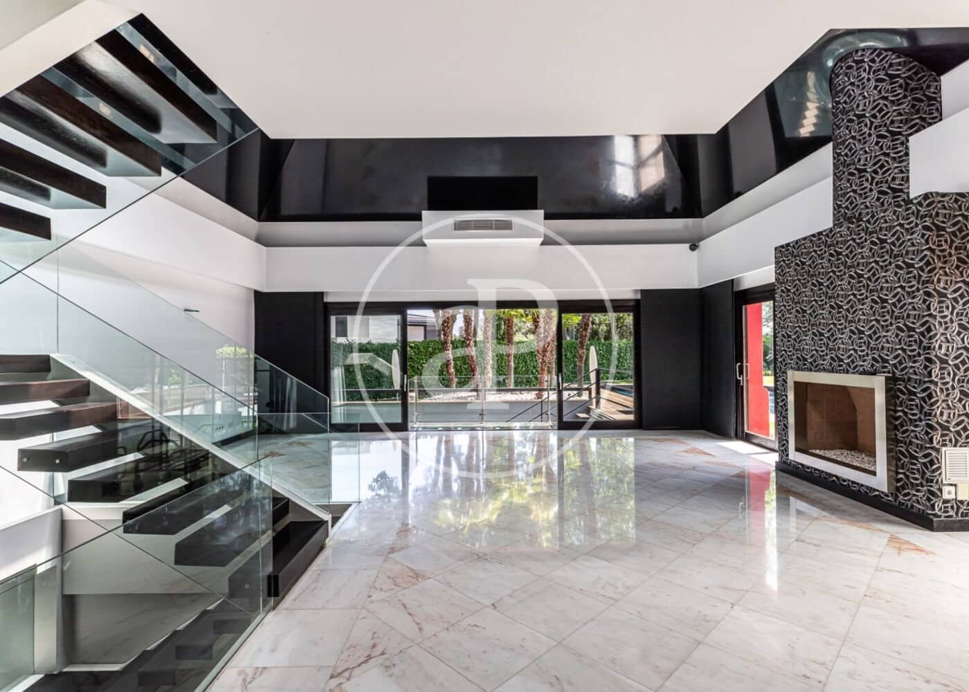 6 bedroom Villa for sale in La Moraleja with pool - € 7,800,000 (Ref: 9387927)