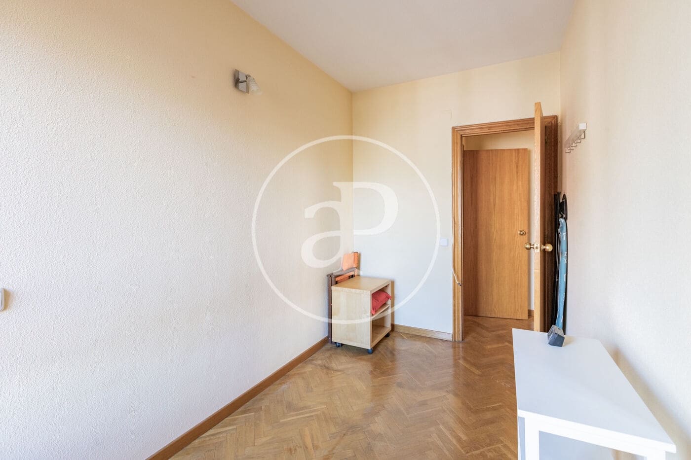 2 soveværelse Lejlighed til leje i Madrid by - € 1.650 (Ref: 9390875)