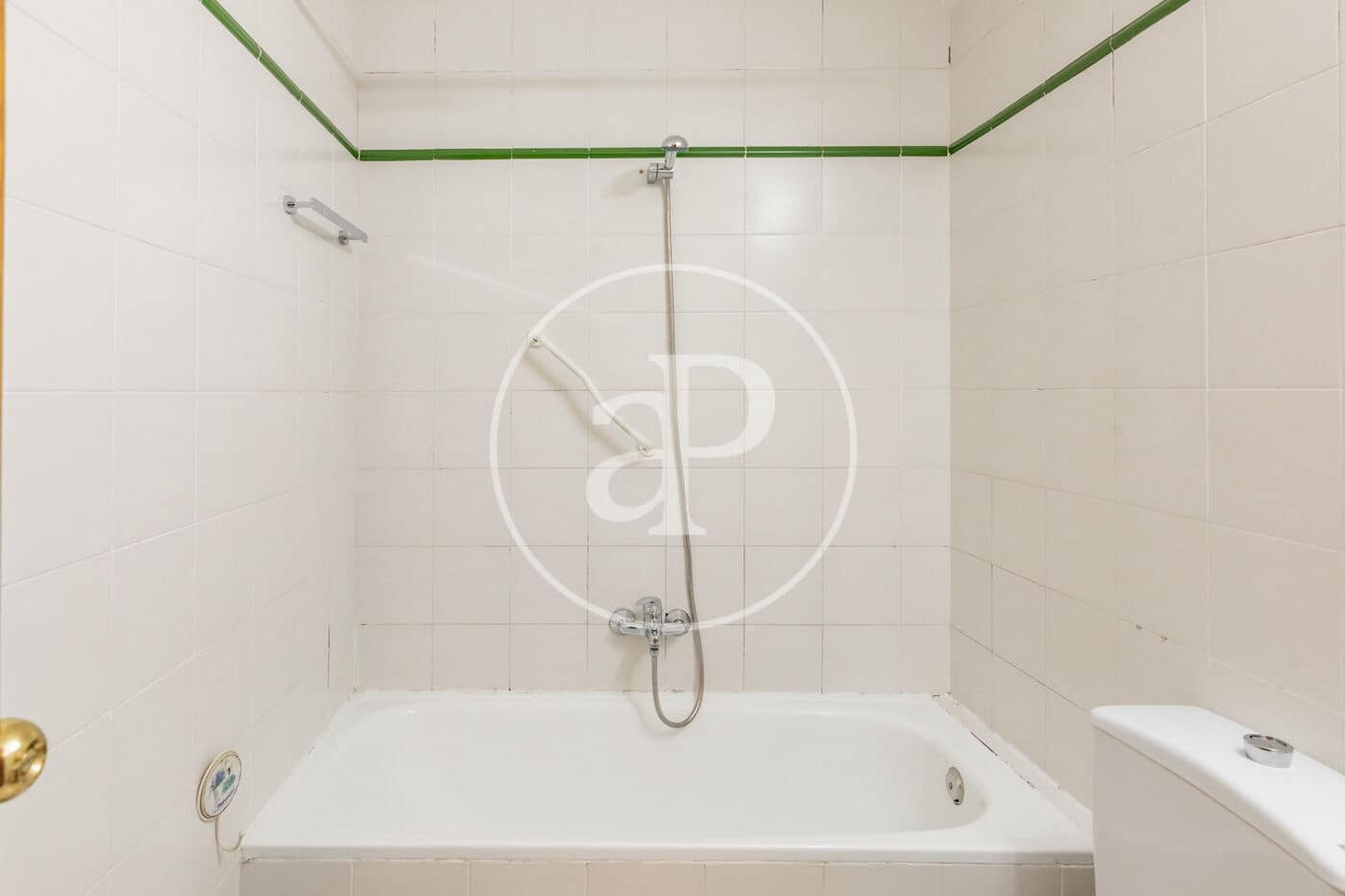 2 soveværelse Lejlighed til leje i Madrid by - € 1.650 (Ref: 9390875)