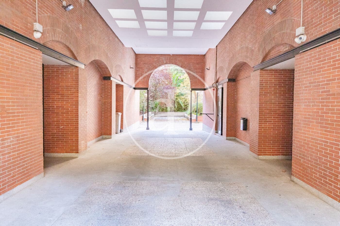 2 soveværelse Lejlighed til leje i Madrid by - € 1.650 (Ref: 9390875)