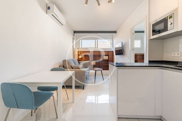 Appartement de 1 chambre à louer à Trafalgar, Madrid ville - 1 600 € (Ref: 9390877)