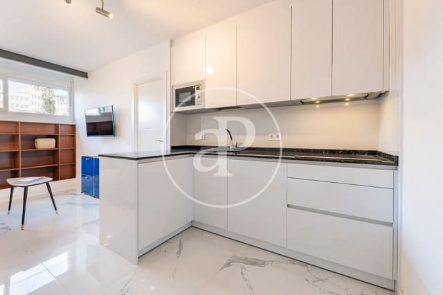 Appartement de 1 chambre à louer à Trafalgar, Madrid ville - 1 600 € (Ref: 9390877)