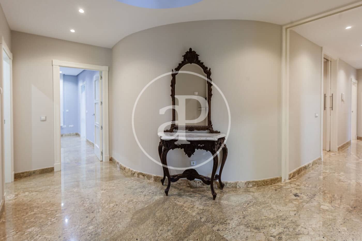 7 soveværelse Villa til salg i Villaviciosa de Odon med swimmingpool - € 1.975.000 (Ref: 9390878)