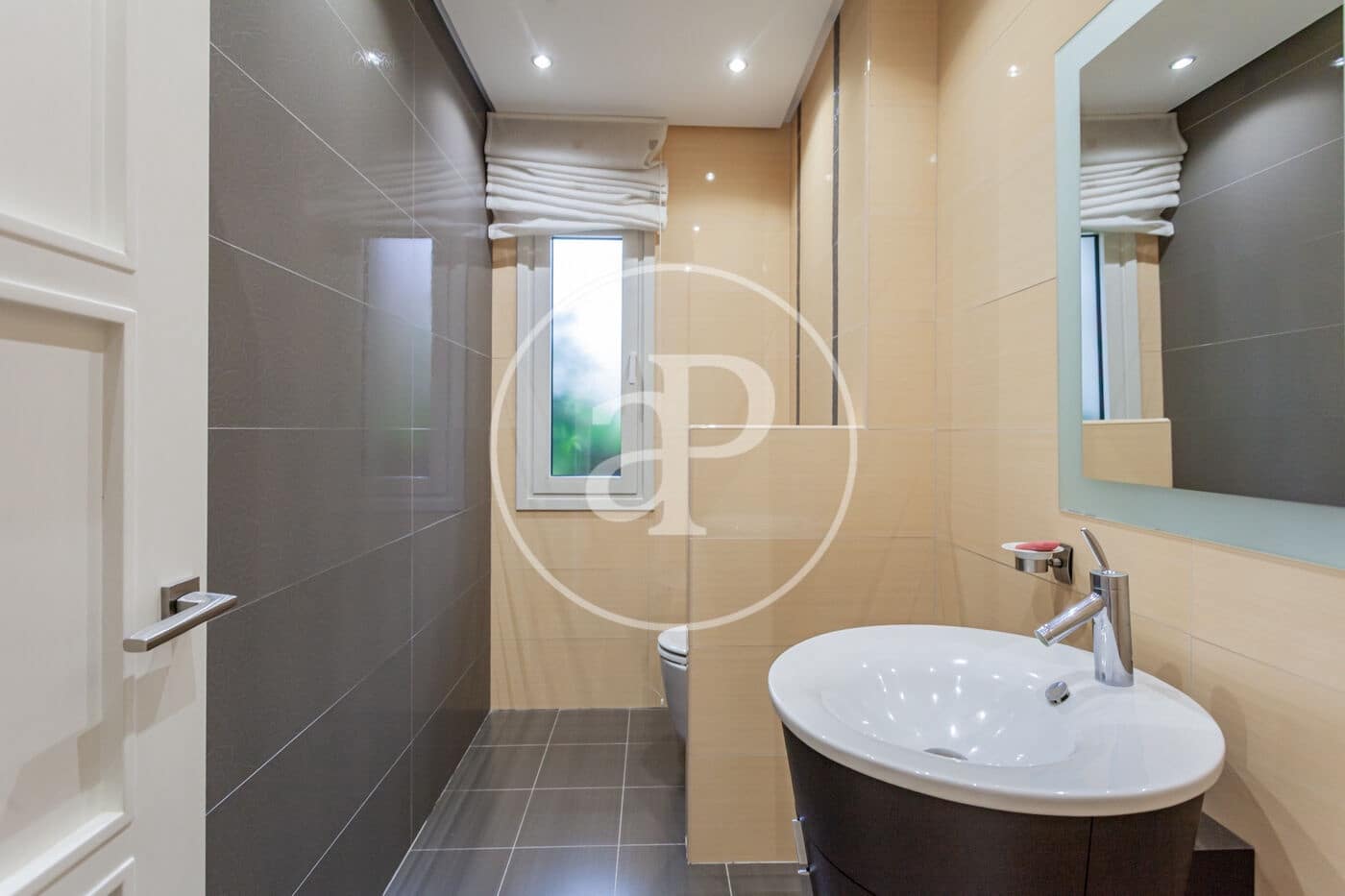 7 soveværelse Villa til salg i Villaviciosa de Odon med swimmingpool - € 1.975.000 (Ref: 9390878)