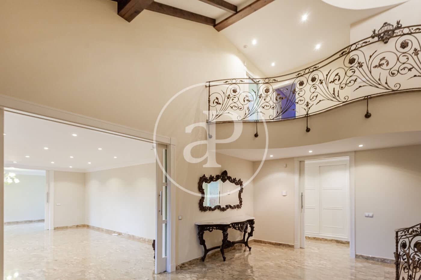 7 soveværelse Villa til salg i Villaviciosa de Odon med swimmingpool - € 1.975.000 (Ref: 9390878)