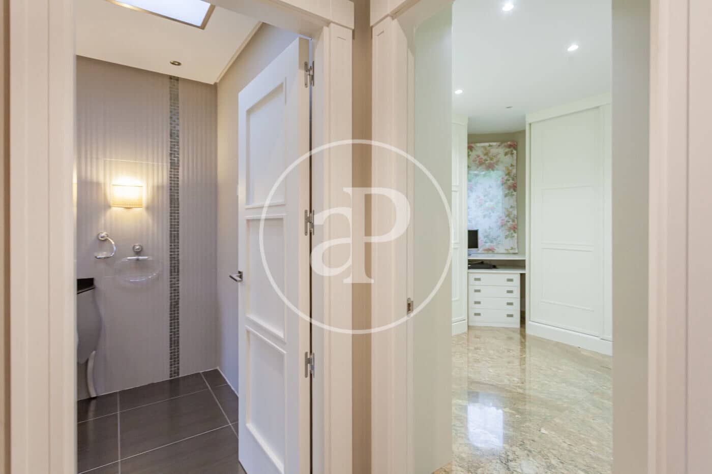 7 soveværelse Villa til salg i Villaviciosa de Odon med swimmingpool - € 1.975.000 (Ref: 9390878)