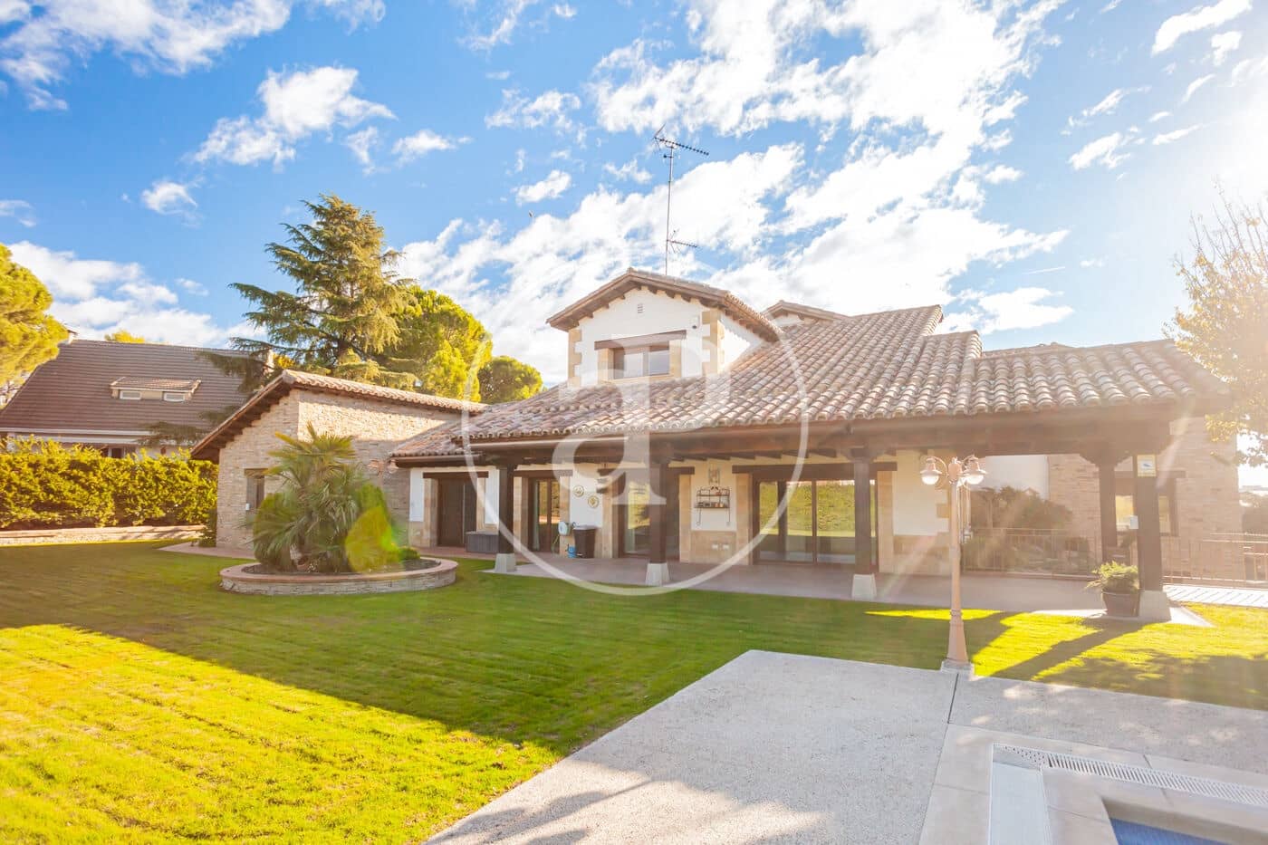 7 soveværelse Villa til salg i Villaviciosa de Odon med swimmingpool - € 1.975.000 (Ref: 9390878)