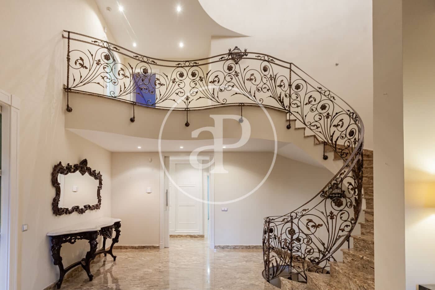 7 soveværelse Villa til salg i Villaviciosa de Odon med swimmingpool - € 1.975.000 (Ref: 9390878)