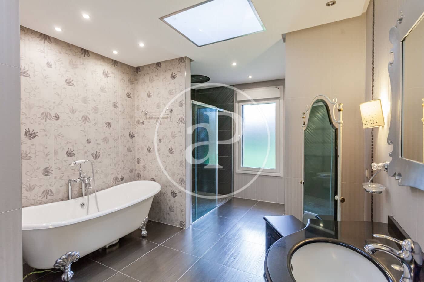 7 soveværelse Villa til salg i Villaviciosa de Odon med swimmingpool - € 1.975.000 (Ref: 9390878)