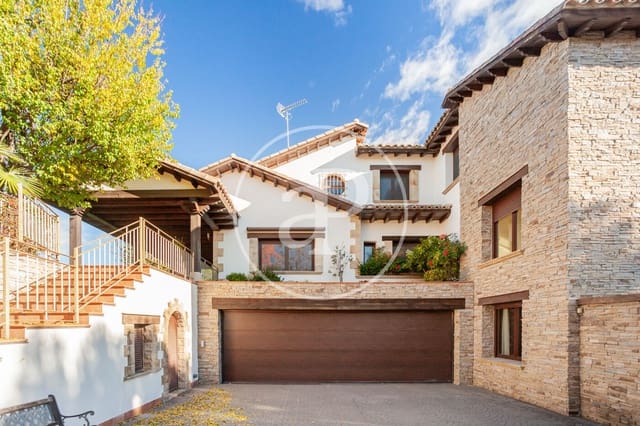 7 bedroom Villa for sale in Villaviciosa de Odón with pool - € 1,975,000 (Ref: 9390878)