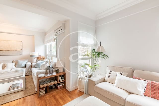 3 bedroom Apartment for sale in Ciudad Jardín, Madrid city - € 995,000 (Ref: 9390879)