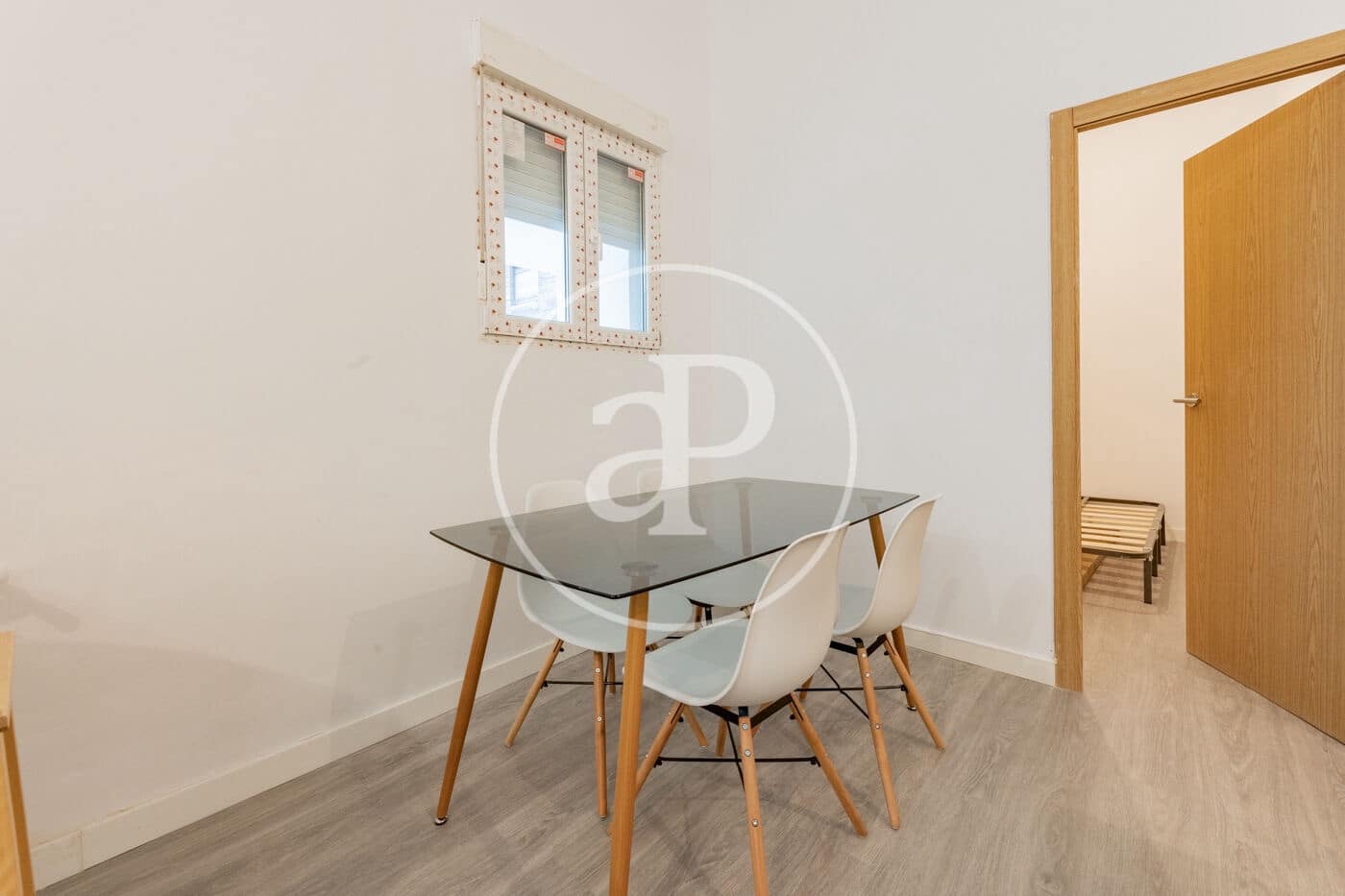 2 soveværelse Lejlighed til leje i Madrid by - € 2.300 (Ref: 9390881)