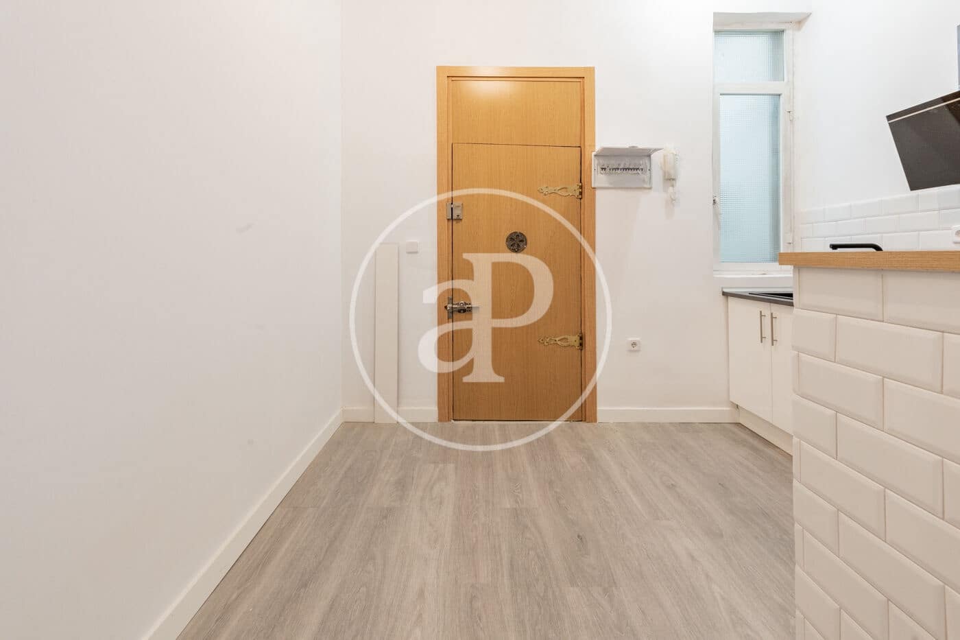 2 soveværelse Lejlighed til leje i Madrid by - € 2.300 (Ref: 9390881)