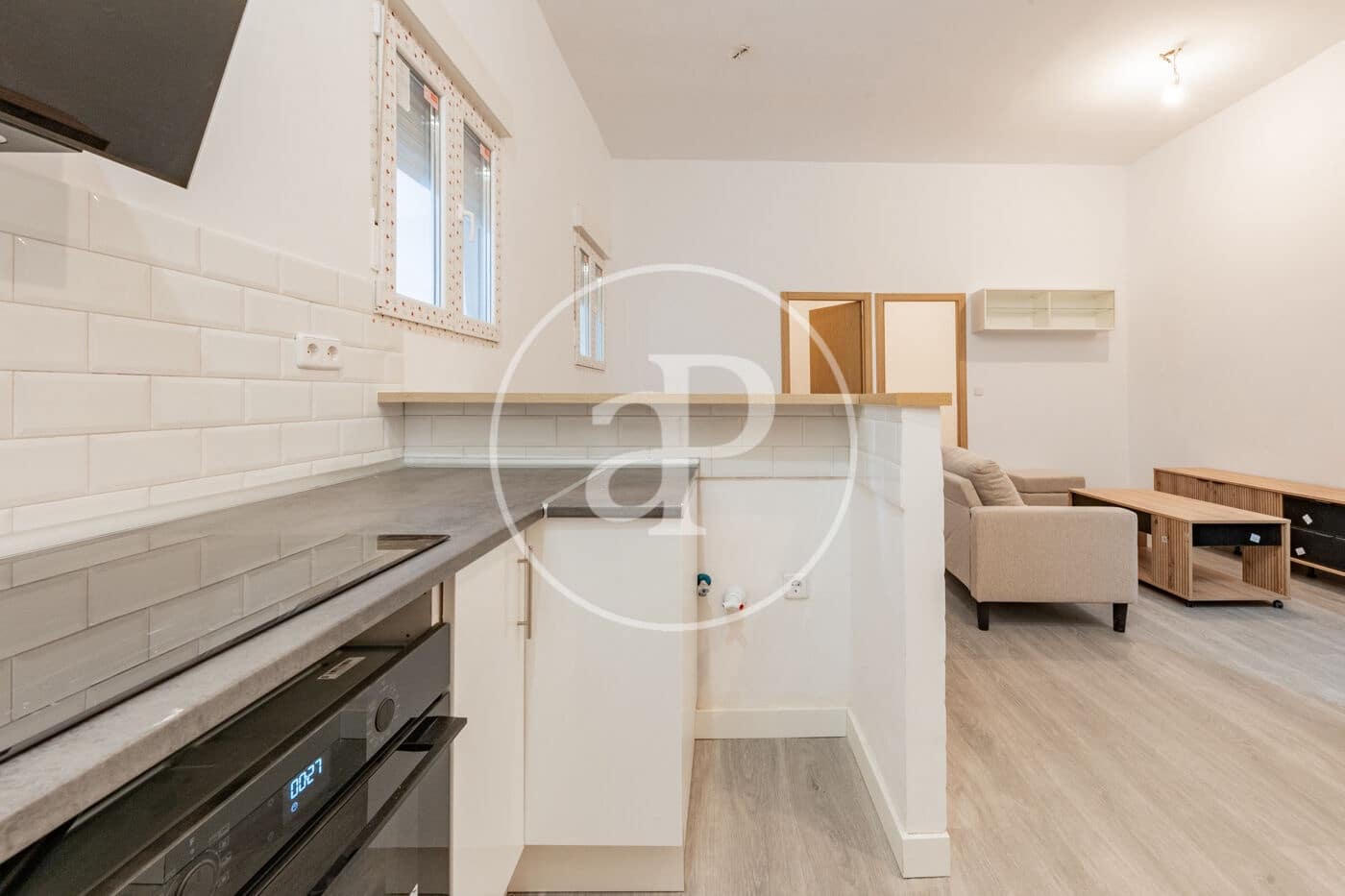 2 soveværelse Lejlighed til leje i Madrid by - € 2.300 (Ref: 9390881)