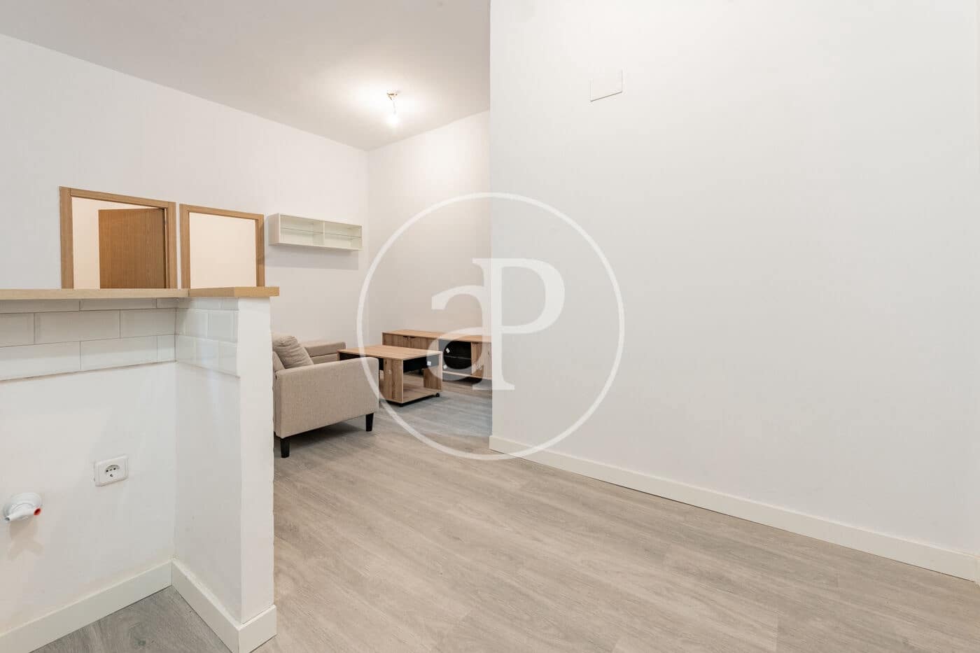 2 soveværelse Lejlighed til leje i Madrid by - € 2.300 (Ref: 9390881)