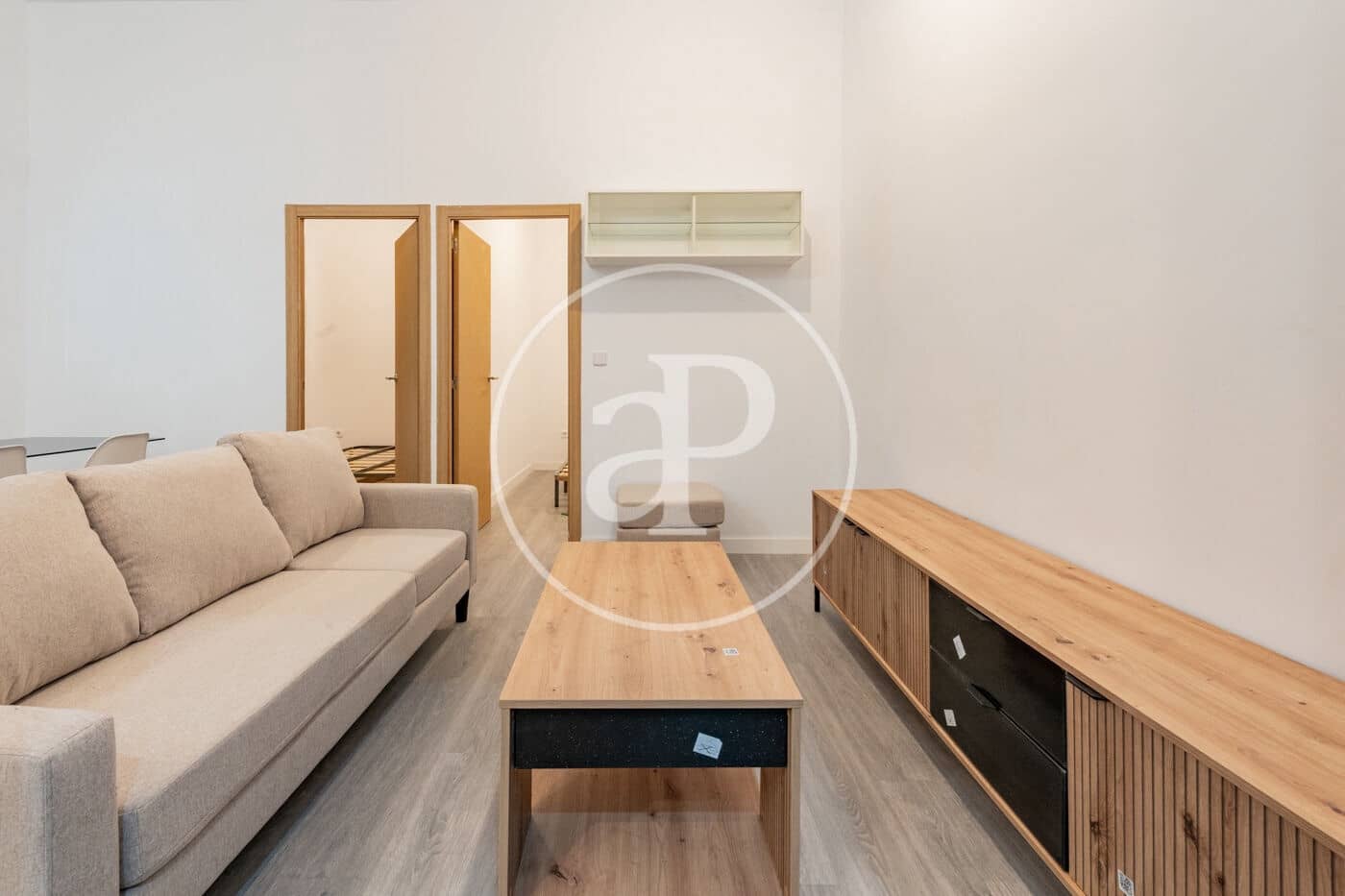 2 soveværelse Lejlighed til leje i Madrid by - € 2.300 (Ref: 9390881)