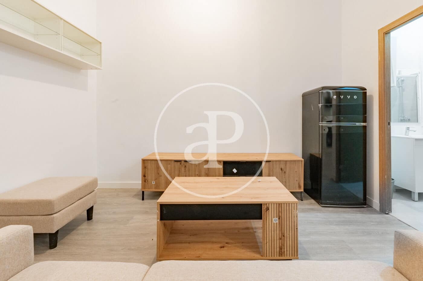 2 soveværelse Lejlighed til leje i Madrid by - € 2.300 (Ref: 9390881)