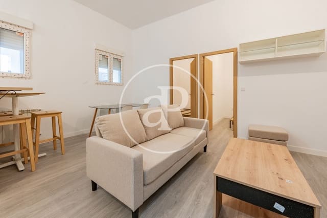 2 soveværelse Lejlighed til leje i Recoletos, Madrid by - € 2.300 (Ref: 9390881)