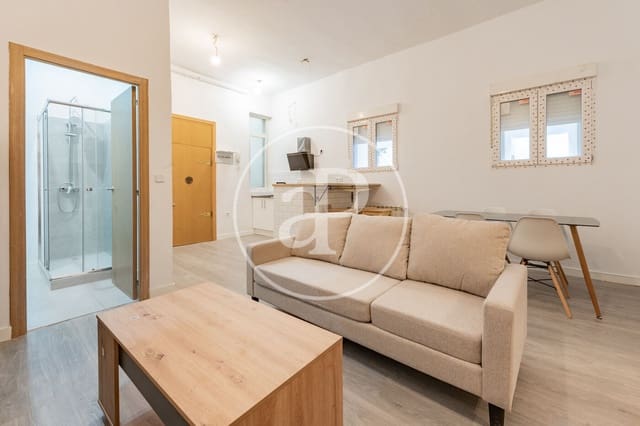 2 soveværelse Lejlighed til leje i Recoletos, Madrid by - € 2.300 (Ref: 9390881)