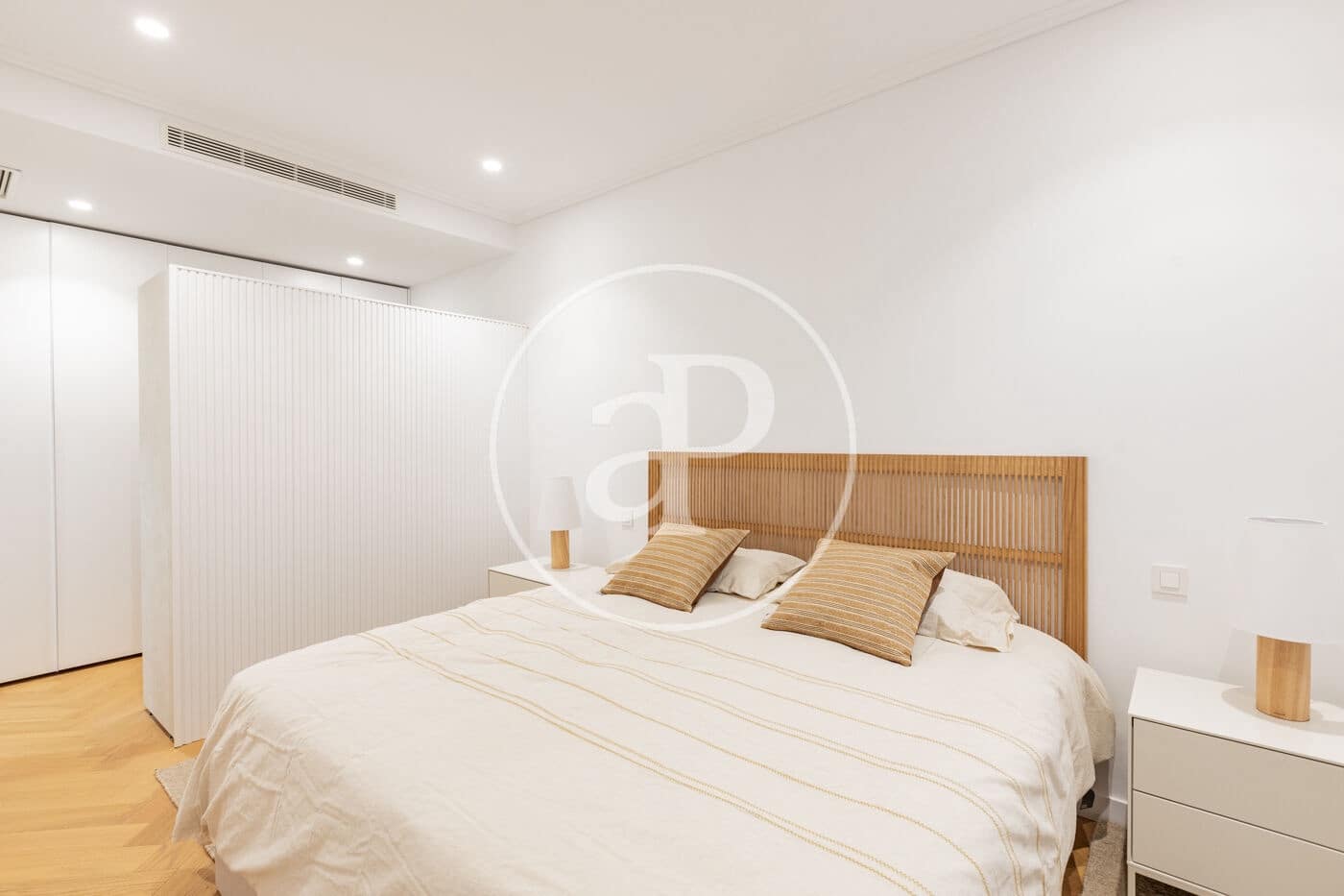 2 bedroom Apartment for sale in Madrid city - € 1,050,000 (Ref: 9390884)