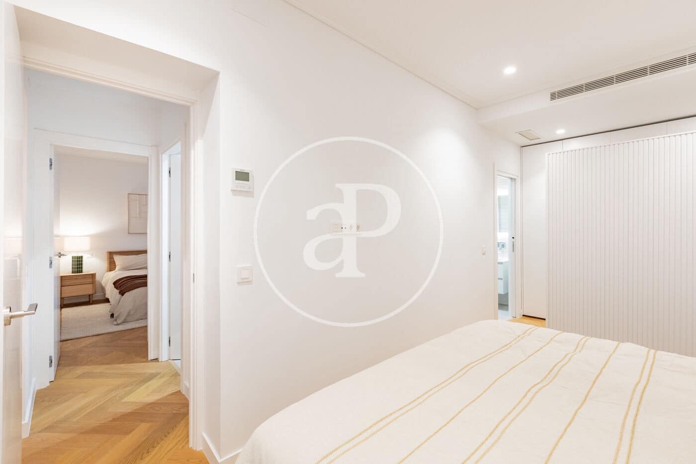 2 bedroom Apartment for sale in Madrid city - € 1,050,000 (Ref: 9390884)