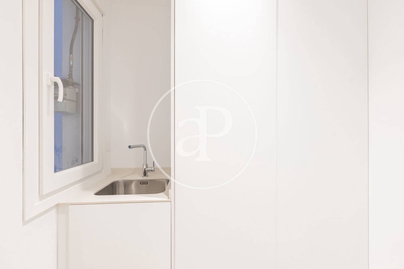 2 bedroom Apartment for sale in Madrid city - € 1,050,000 (Ref: 9390884)