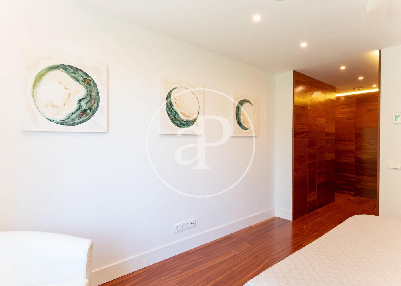 4 soveværelse Lejlighed til leje i Madrid by - € 4.800 (Ref: 9396000)