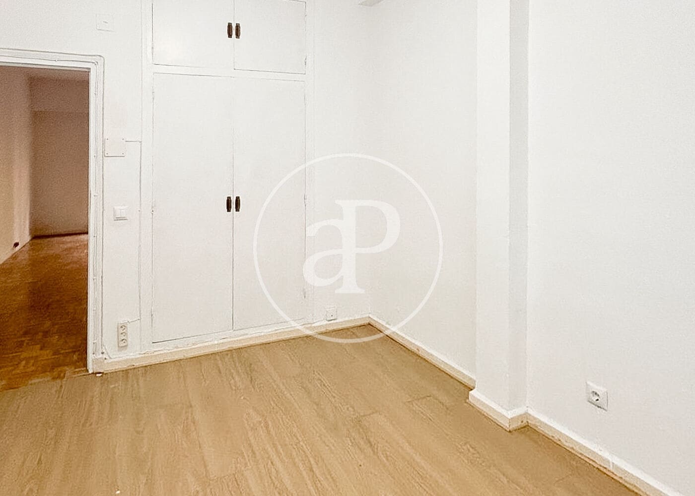 1 makuuhuone Huoneisto vuokrattavana paikassa Madrid kaupunki - 1 300 € (Ref: 9396003)