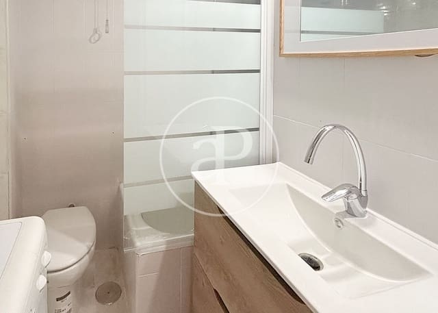 1 makuuhuone Huoneisto vuokrattavana paikassa Cortes, Madrid kaupunki - 1 300 € (Ref: 9396003)