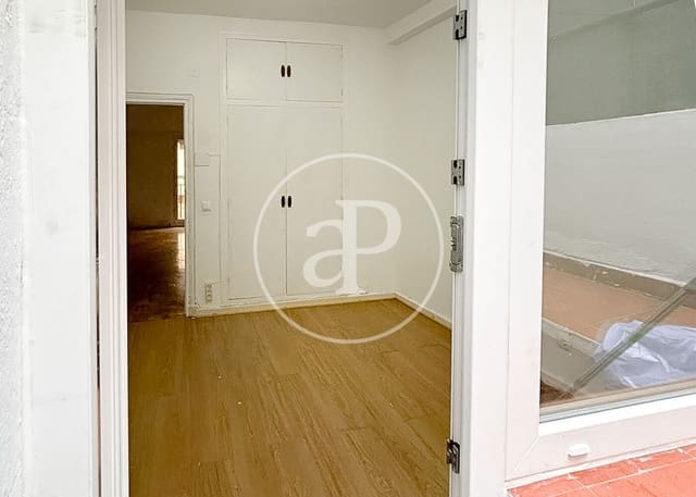 1 makuuhuone Huoneisto vuokrattavana paikassa Cortes, Madrid kaupunki - 1 300 € (Ref: 9396003)