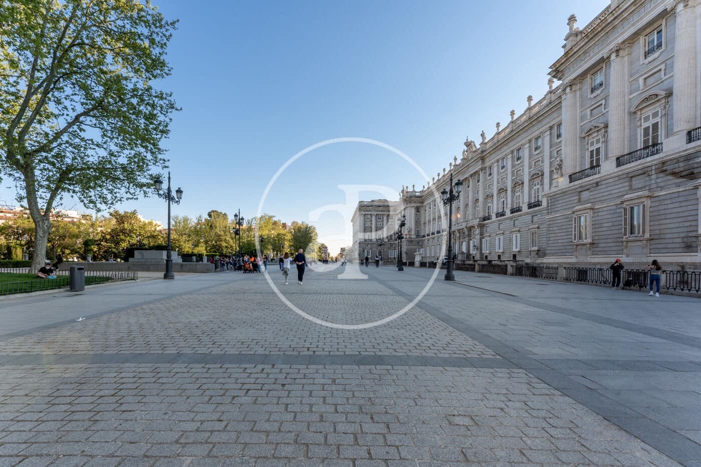 3 bedroom Apartment for rent in Madrid city - € 5,500 (Ref: 9396004)