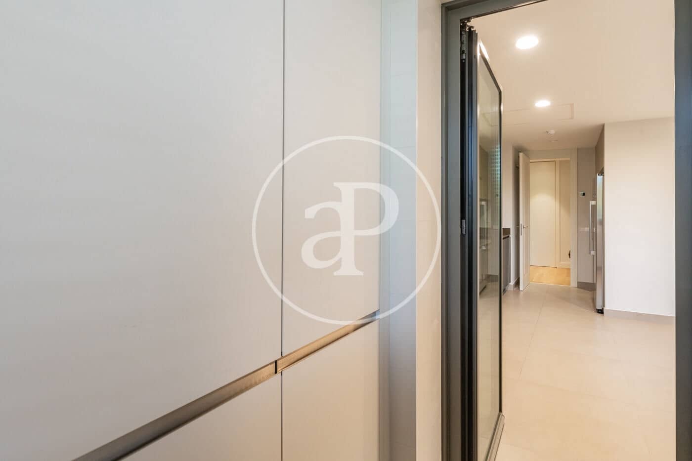 3 soverom Leilighet til leie i La Moraleja med svømmebasseng - € 2 800 (Ref: 9396005)