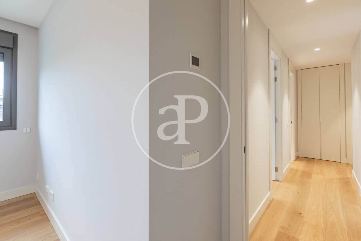 3 soverom Leilighet til leie i La Moraleja med svømmebasseng - € 2 800 (Ref: 9396005)