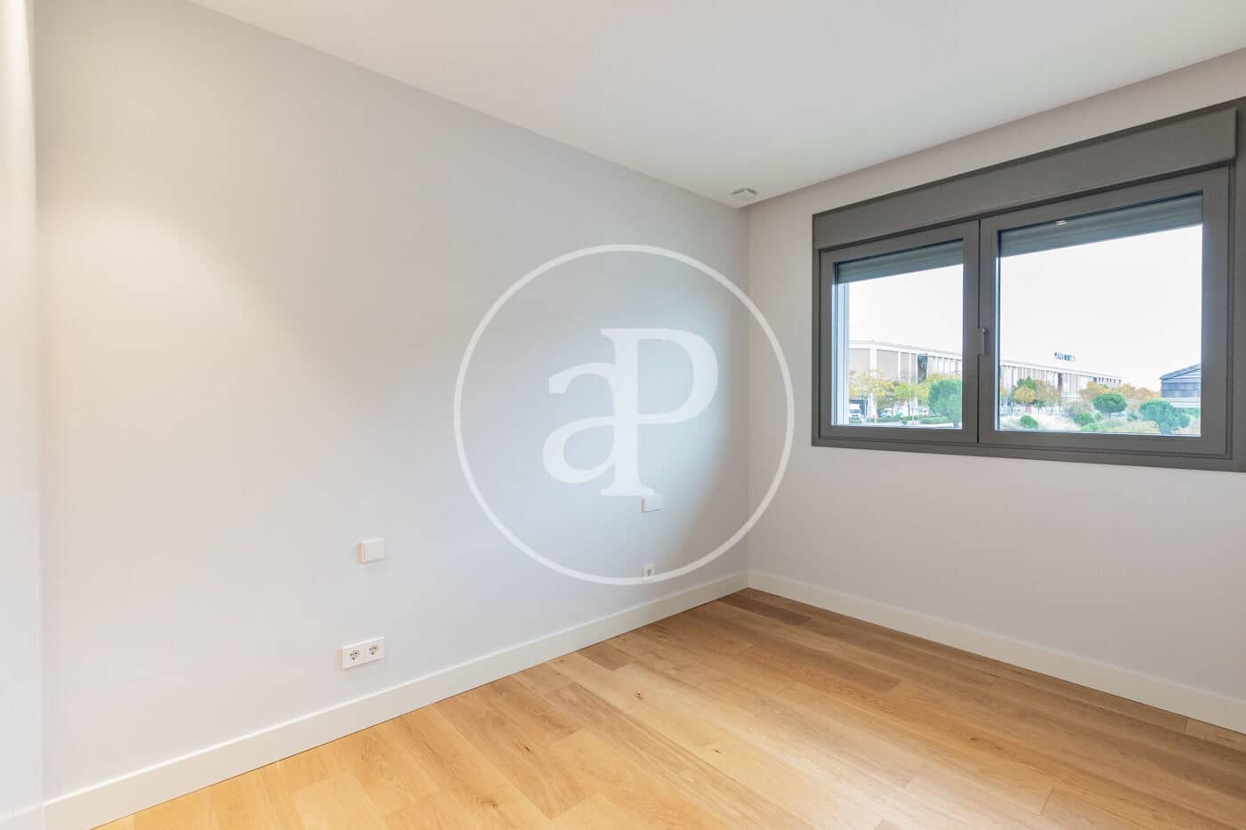 3 soverom Leilighet til leie i La Moraleja med svømmebasseng - € 2 800 (Ref: 9396005)