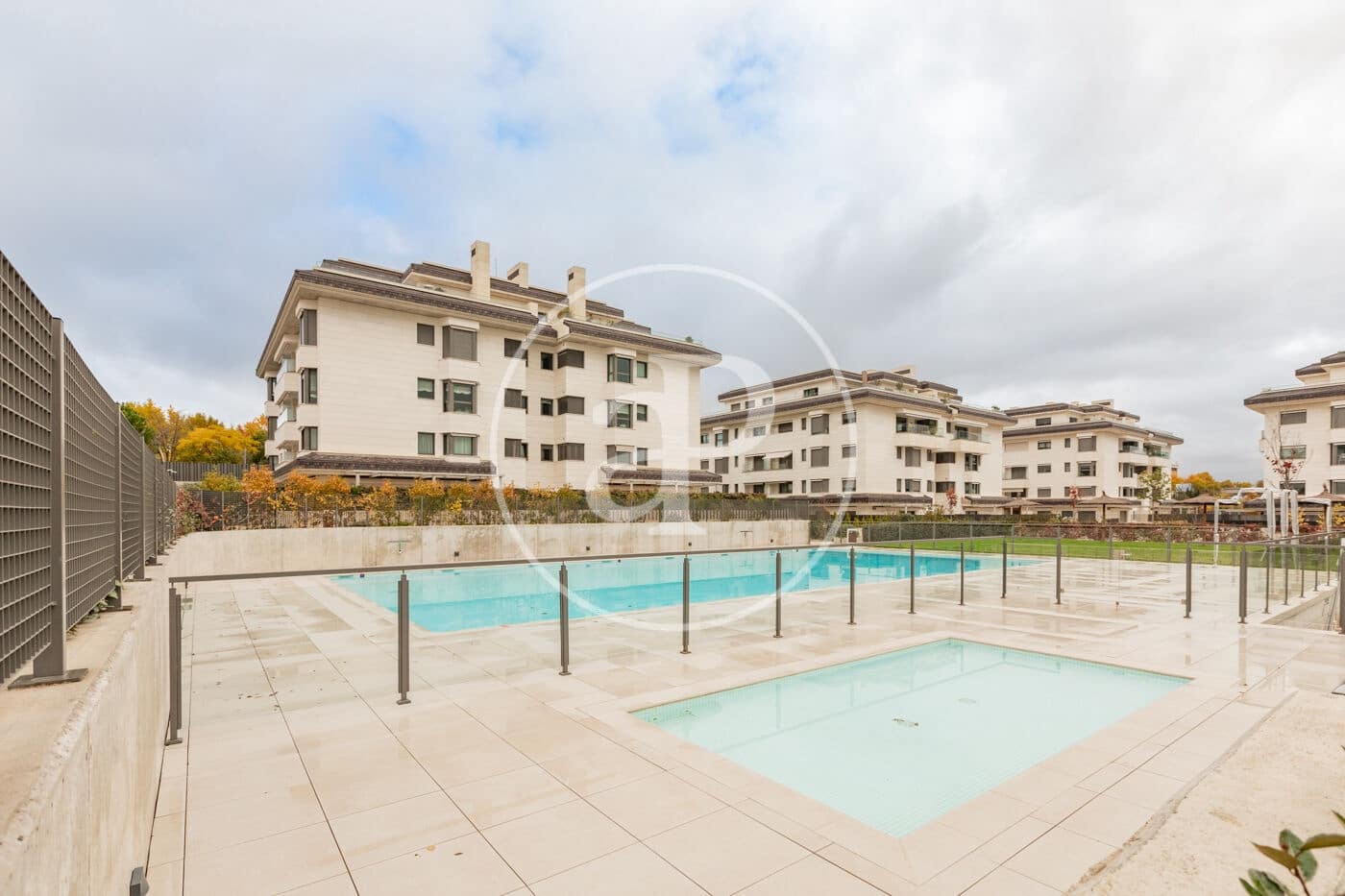 3 soverom Leilighet til leie i La Moraleja med svømmebasseng - € 2 800 (Ref: 9396005)