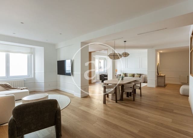 3 makuuhuone Huoneisto myytävänä paikassa Recoletos, Madrid kaupunki - 3 990 000 € (Ref: 9396009)