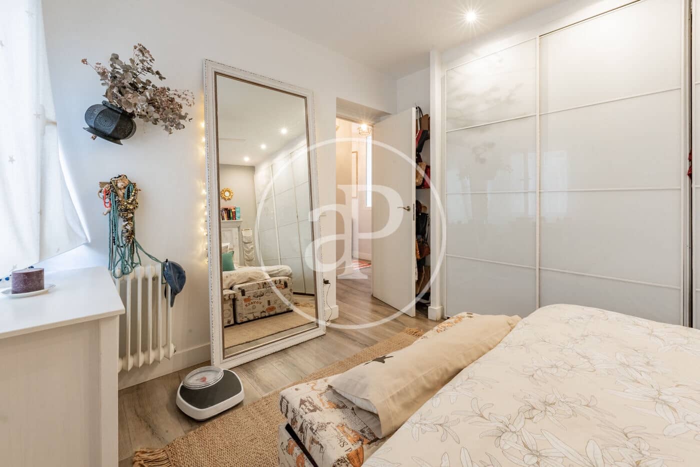 3 bedroom Apartment for sale in Madrid city - € 1,390,000 (Ref: 9398496)