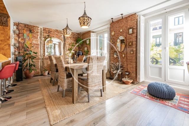 3 bedroom Apartment for sale in Argüelles, Madrid city - € 1,390,000 (Ref: 9398496)